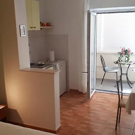 In The Center Taja Apartment Makarska