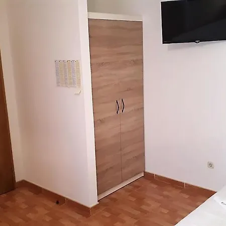 In The Center Taja Apartment *